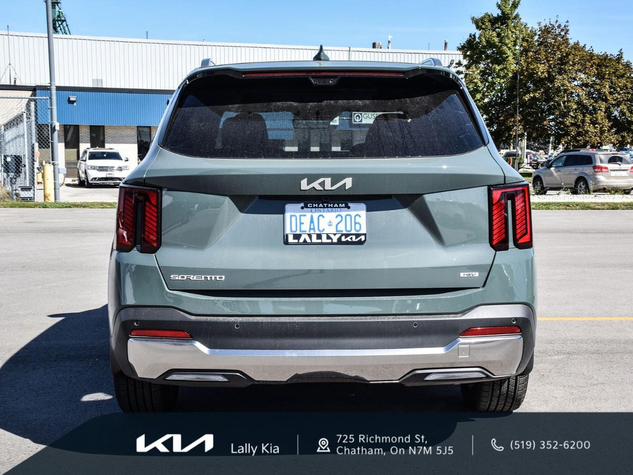 2026 Kia Sorento Hybrid SX 2026 Kia Sorento Hybrid EX | Dealership Demo | Qualifies for New Incentives Photo