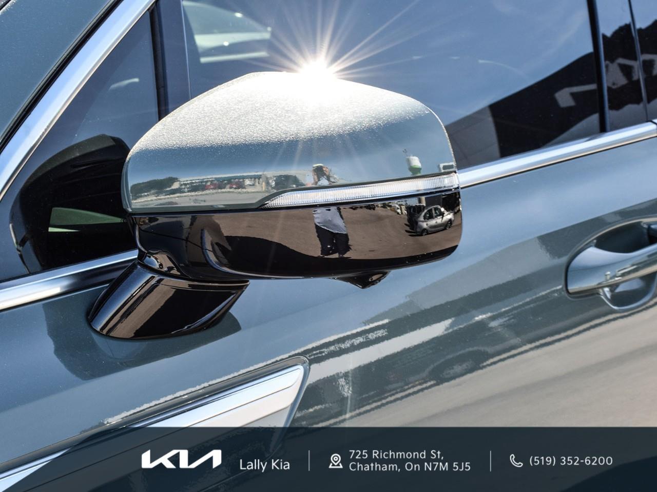 2026 Kia Sorento Hybrid SX 2026 Kia Sorento Hybrid EX | Dealership Demo | Qualifies for New Incentives Photo