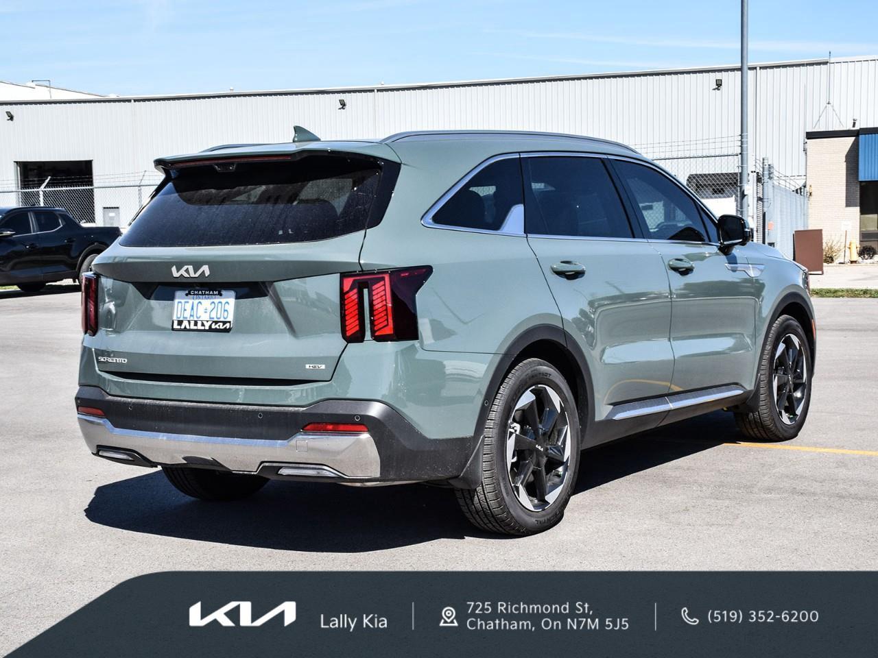 2026 Kia Sorento Hybrid SX 2026 Kia Sorento Hybrid EX | Dealership Demo | Qualifies for New Incentives Photo