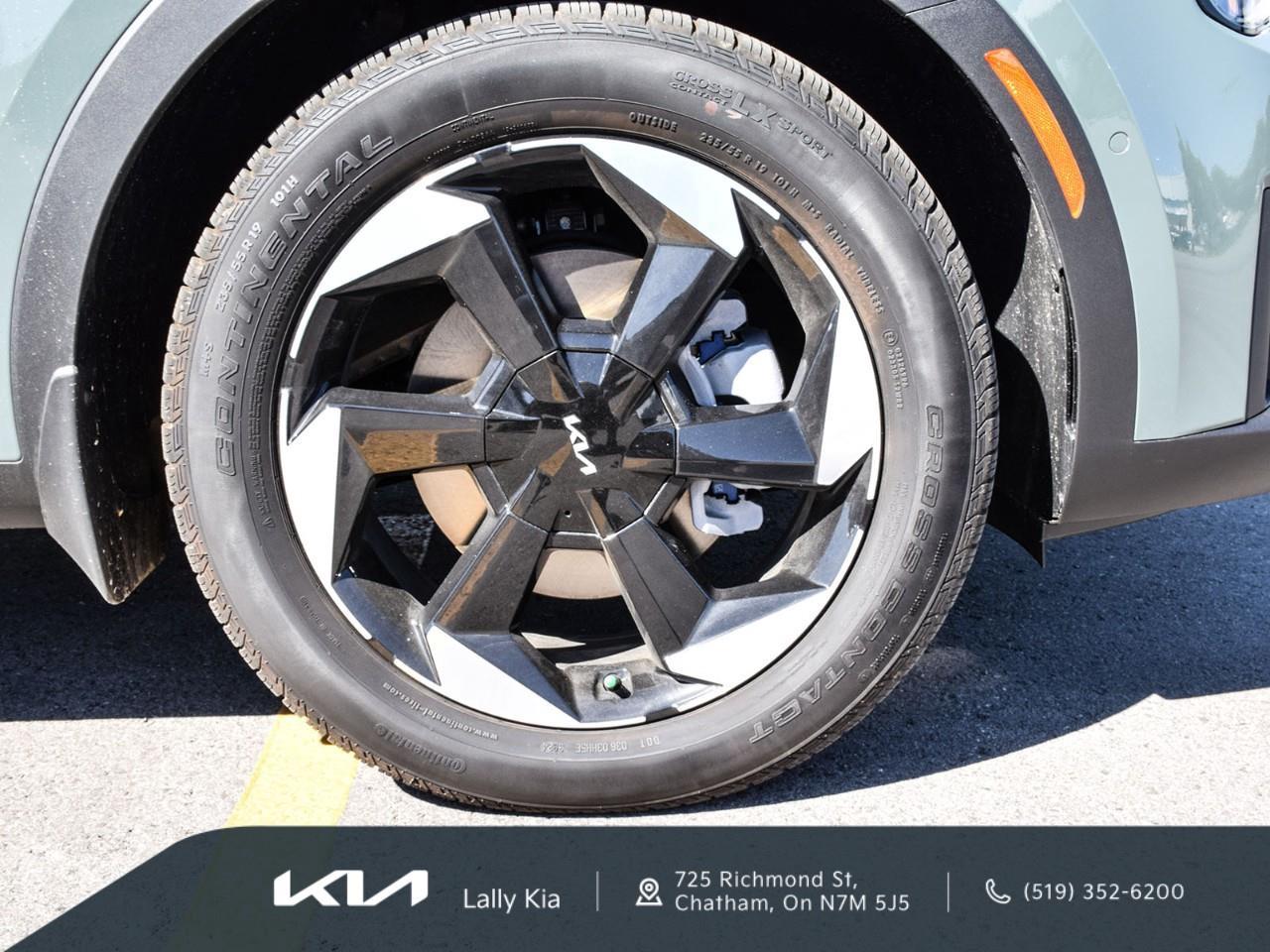 2026 Kia Sorento Hybrid SX 2026 Kia Sorento Hybrid EX | Dealership Demo | Qualifies for New Incentives Photo