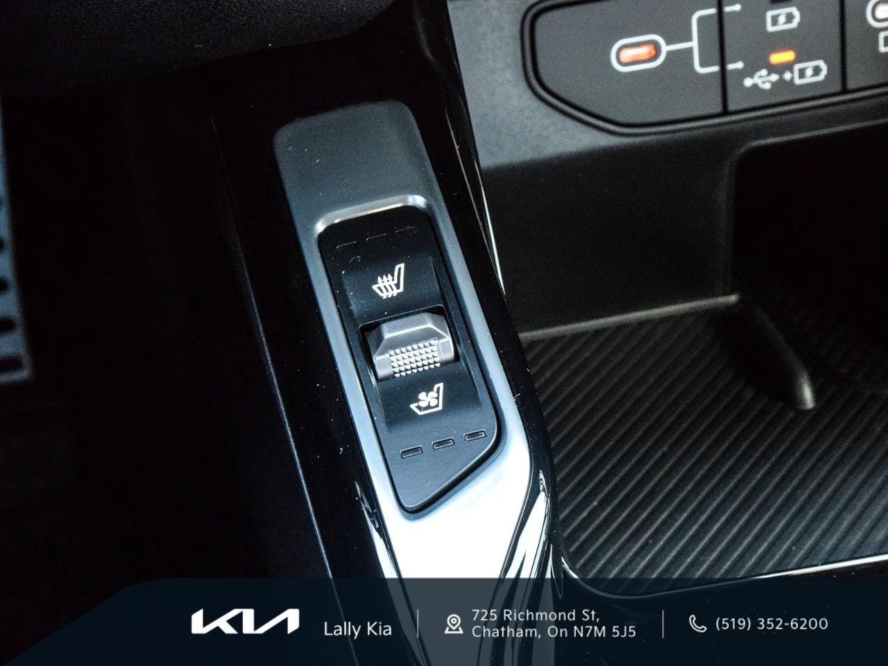 2026 Kia Sorento Hybrid SX 2026 Kia Sorento Hybrid EX | Dealership Demo | Qualifies for New Incentives Photo