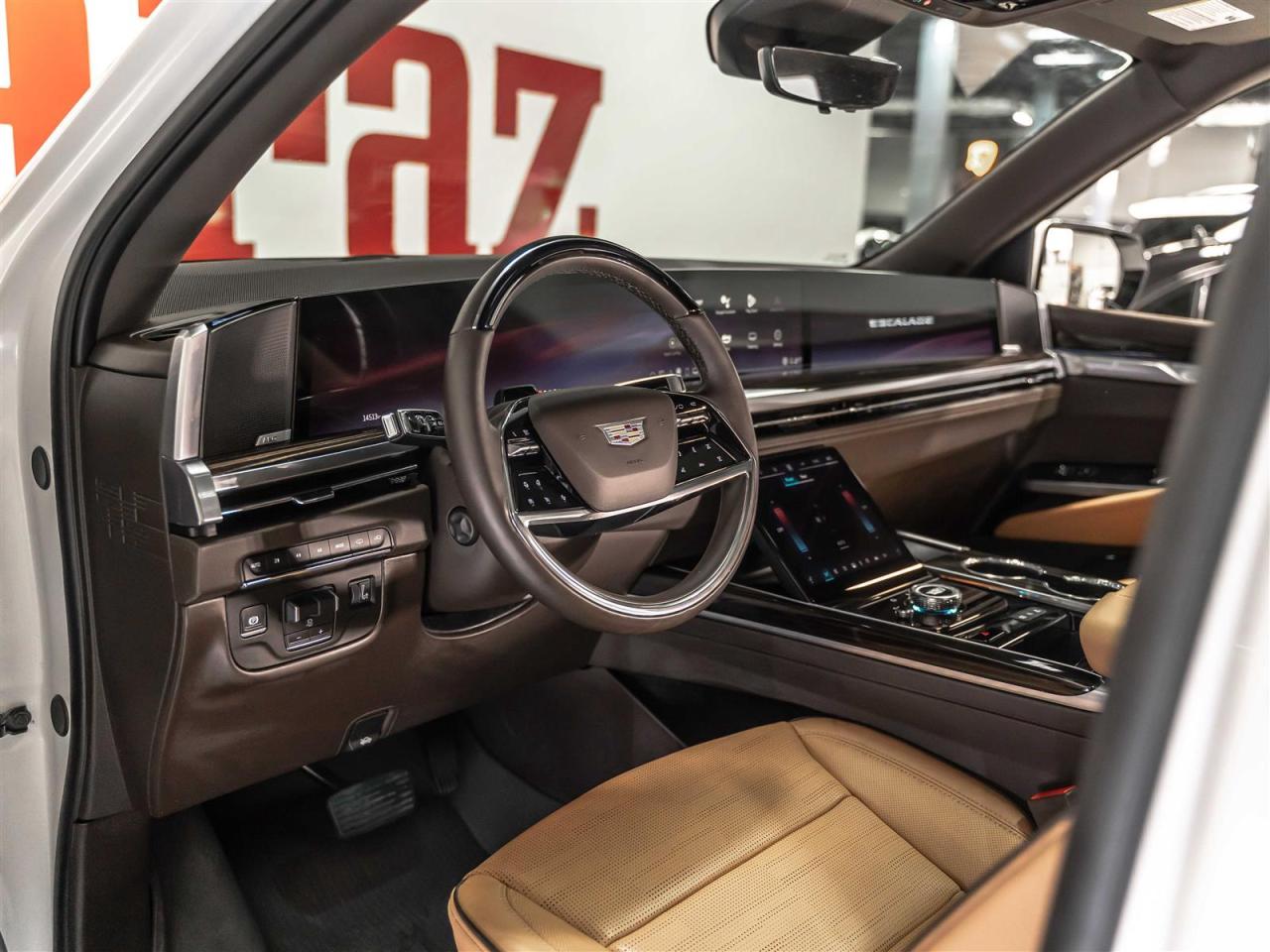 2025 Cadillac Escalade PREMIUM LUXURY|NO LUX TAX|24INCH|7PASSENGER Photo4