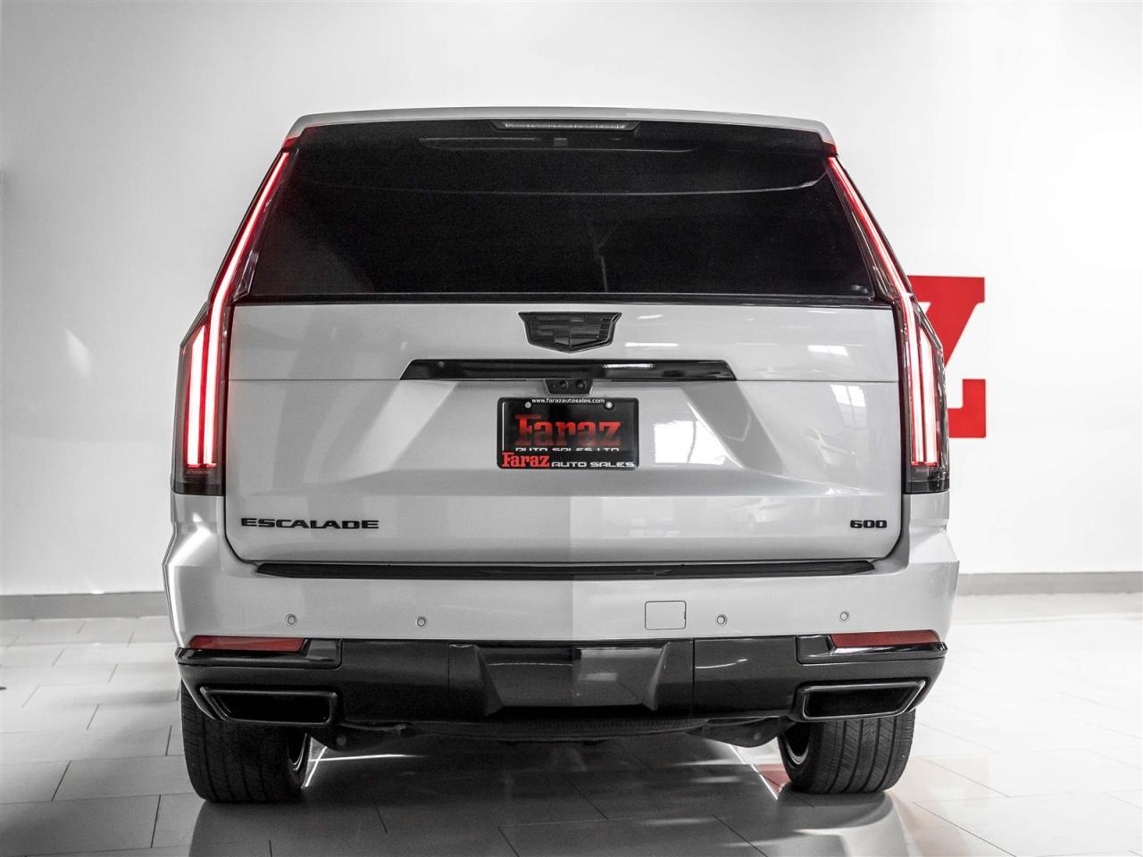 2025 Cadillac Escalade PREMIUM LUXURY|NO LUX TAX|24INCH|7PASSENGER Photo3