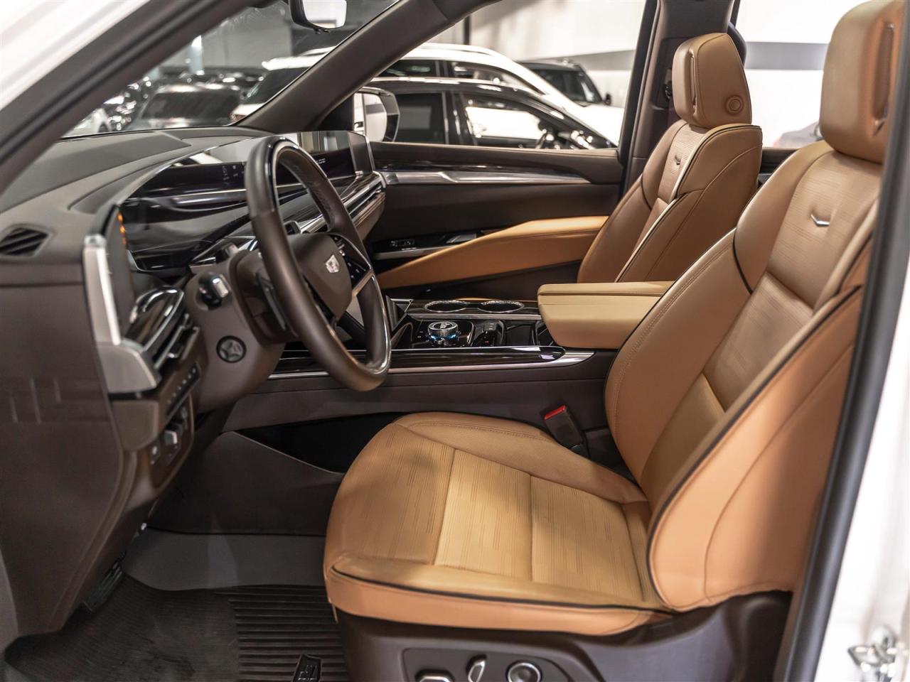 2025 Cadillac Escalade PREMIUM LUXURY|NO LUX TAX|24INCH|7PASSENGER Photo