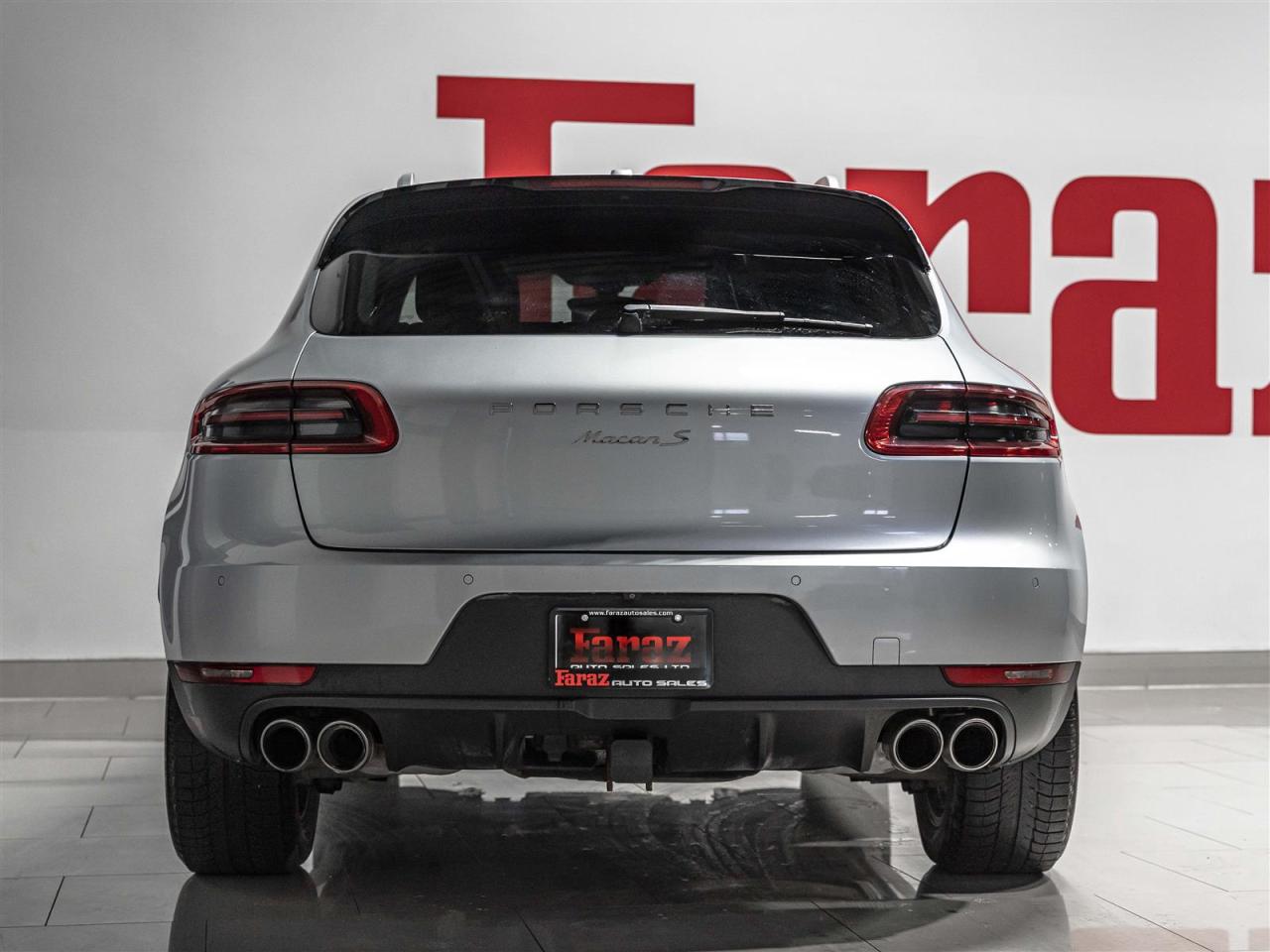 2015 Porsche Macan S|PREMIUM PKG|NAVI|REARCAM|PANO|COOLED SEATS Photo