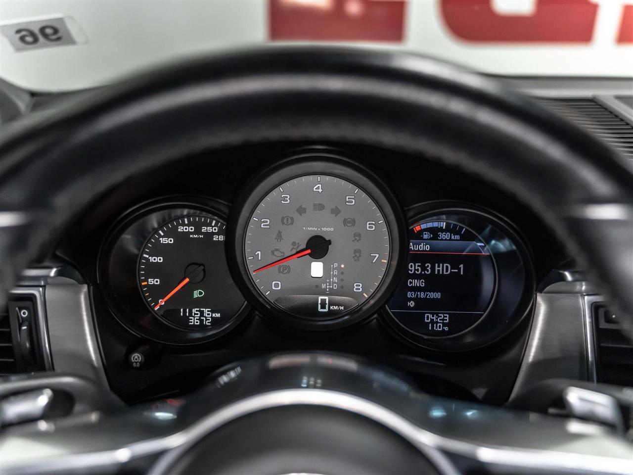 2015 Porsche Macan S|PREMIUM PKG|NAVI|REARCAM|PANO|COOLED SEATS Photo