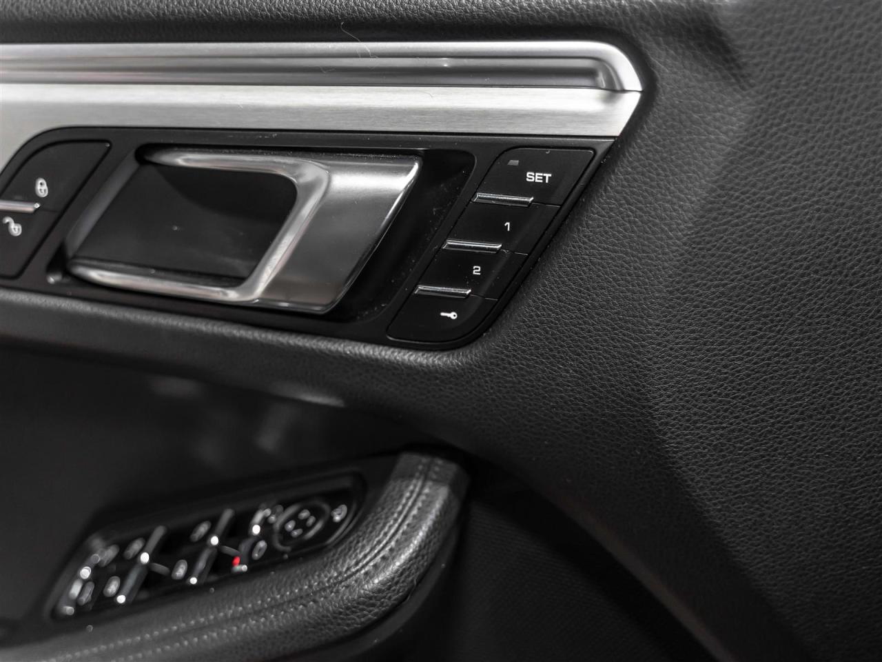 2015 Porsche Macan $327 BI WEEKLY $2000 DOWN|S|PREMIUM PKG|NAVI|REARCAM|PANO|COOLED SEATS Photo