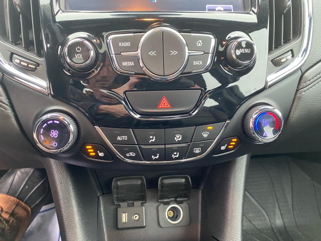 2018 Chevrolet Cruze Premier | NAV | Sunroof Photo