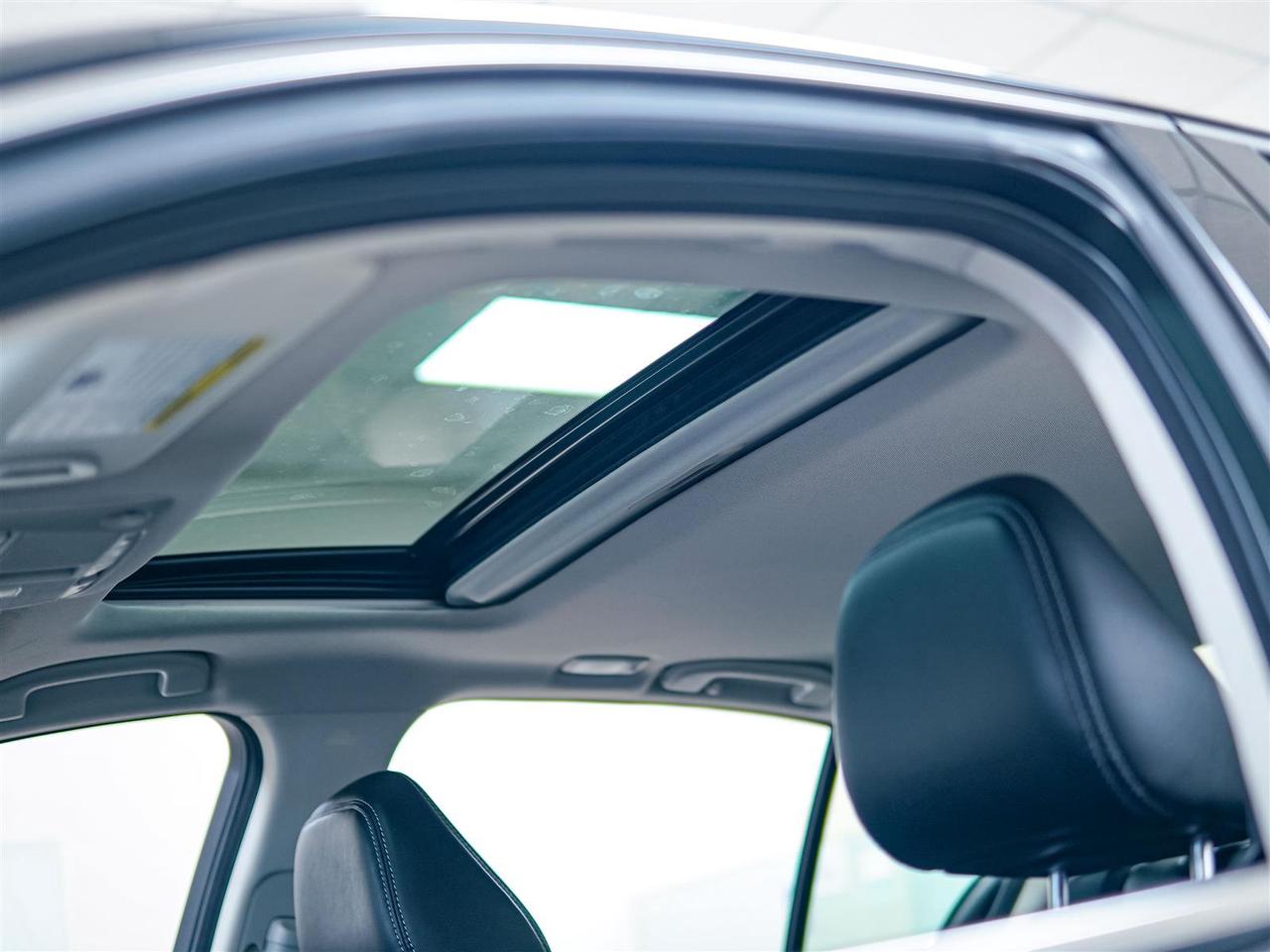 2022 Infiniti Q50 LUXE AWD | NO ACCIDENTS | 8 INFINITI SERVICE REC Photo