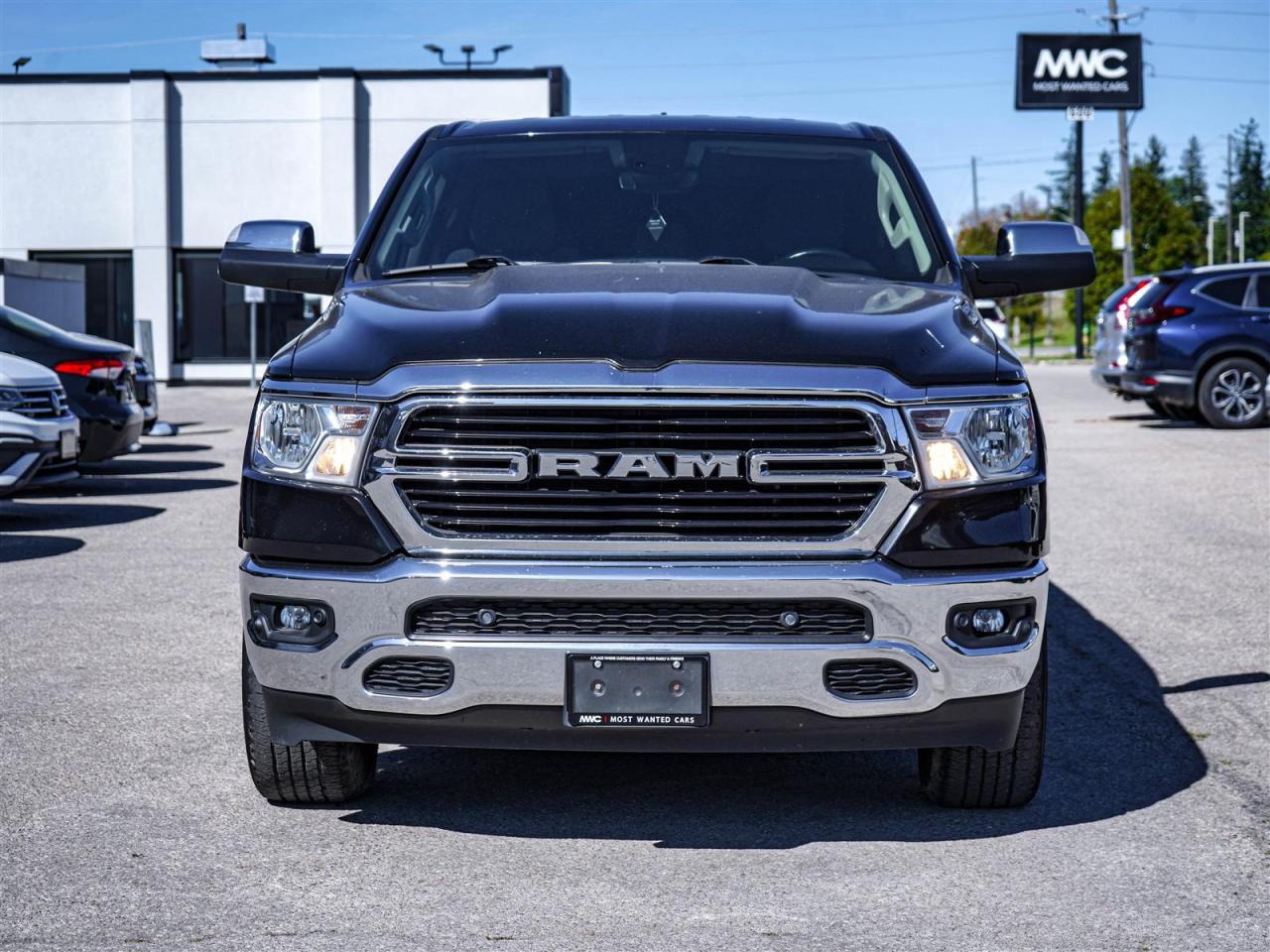 2019 RAM 1500 BIG HORN | V8 4x4 | NEW TIRES AND BRAKES | TOW PKG Photo