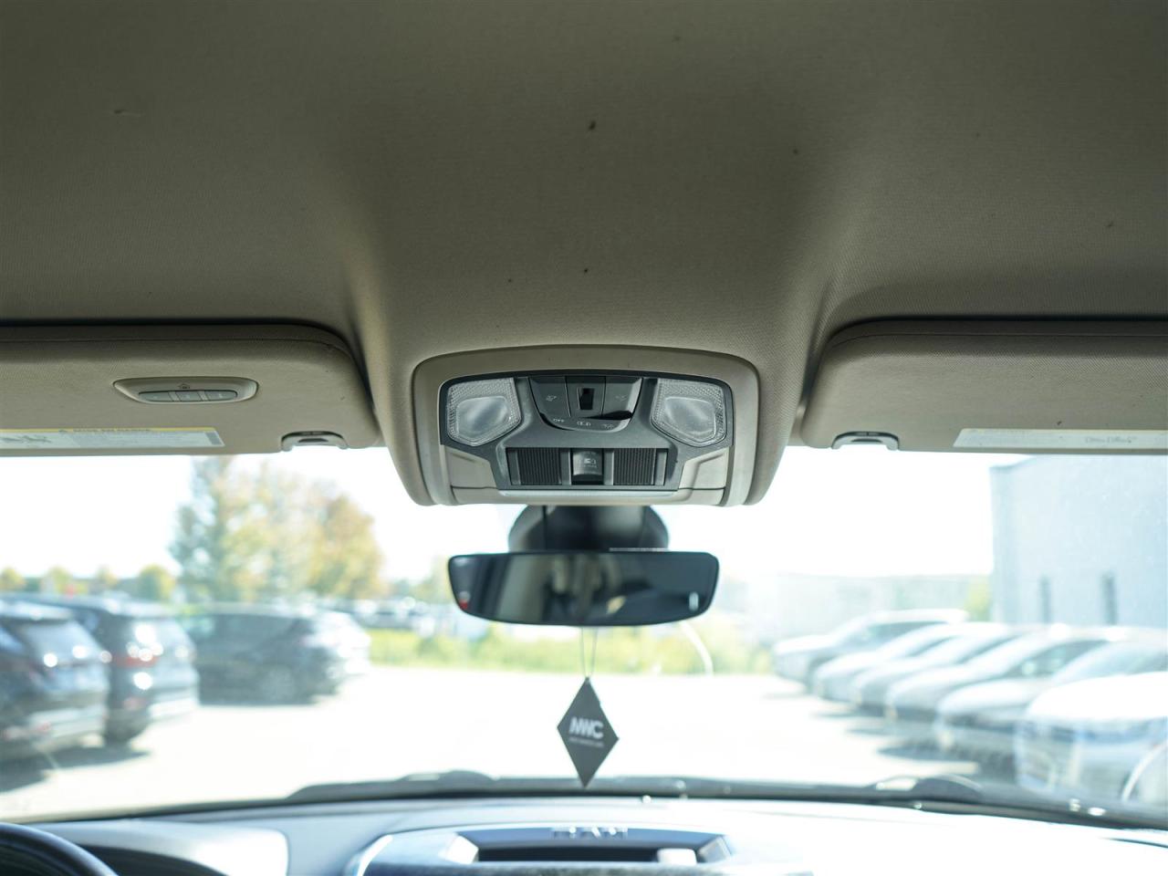 2019 RAM 1500 BIG HORN | V8 4x4 | NEW TIRES AND BRAKES | TOW PKG Photo