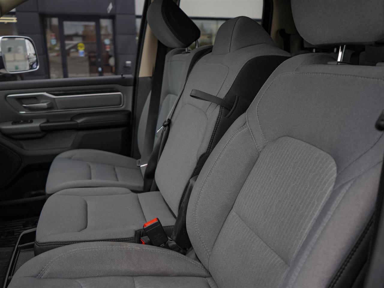 2019 RAM 1500 BIG HORN | V8 4x4 | NEW TIRES AND BRAKES | TOW PKG Photo