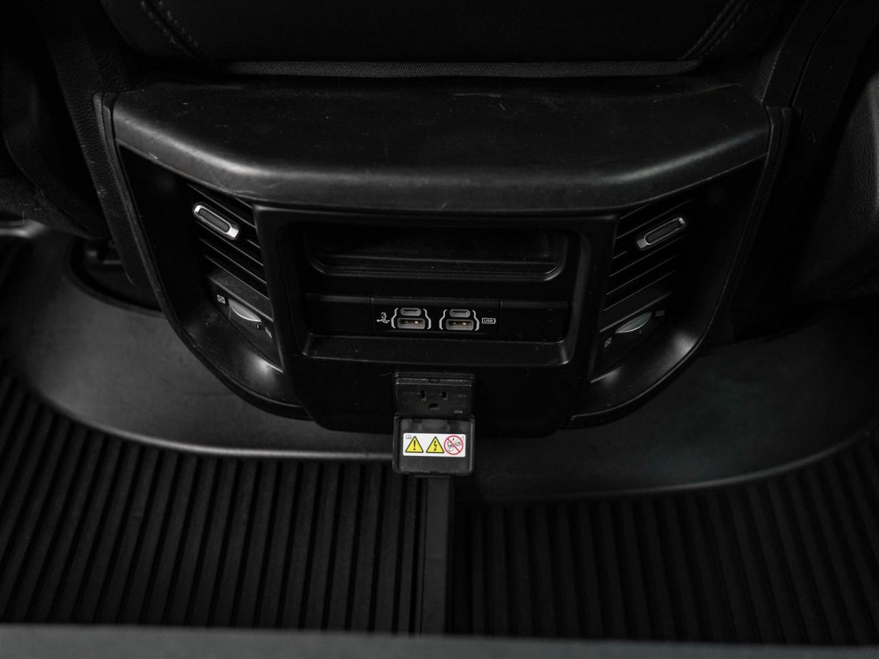 2019 RAM 1500 BIG HORN | V8 4x4 | NEW TIRES AND BRAKES | TOW PKG Photo