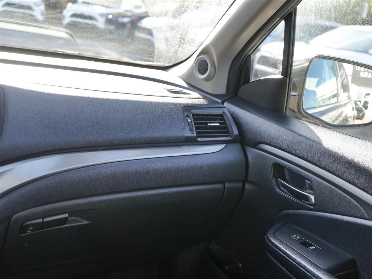 2018 Honda Pilot LX AWD | 8 PASS | NO ACCIDENTS | REMOTE START Photo