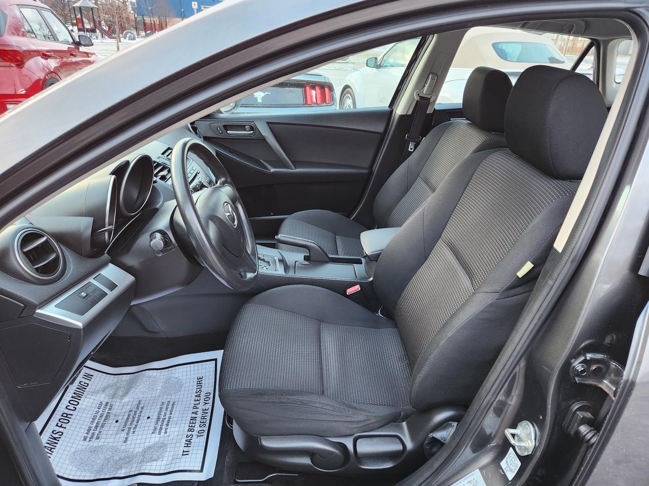 2013 Mazda MAZDA3 I Sport Photo