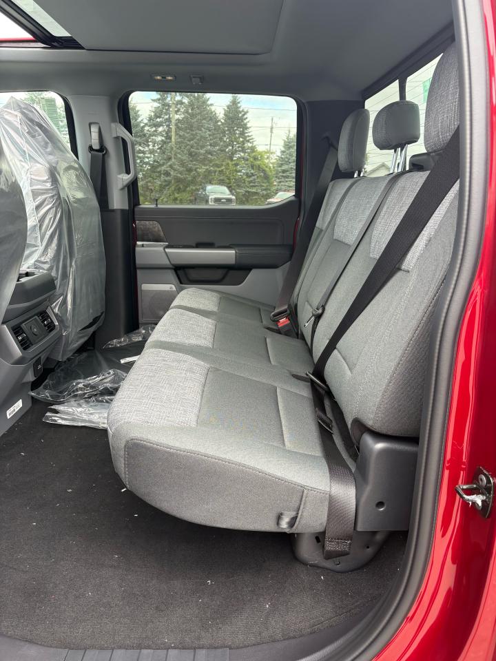 2026 Ford SUPERDUTY F-250® XLT Photo5