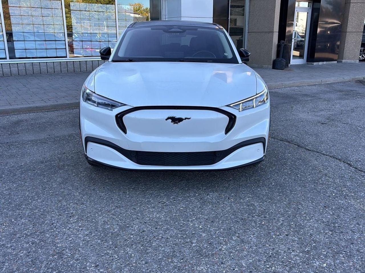 2022 Ford Mustang Mach-E PREMIUM, EXTENDED RANGE, LEATHER, GLASS ROOF, NAV! Photo1