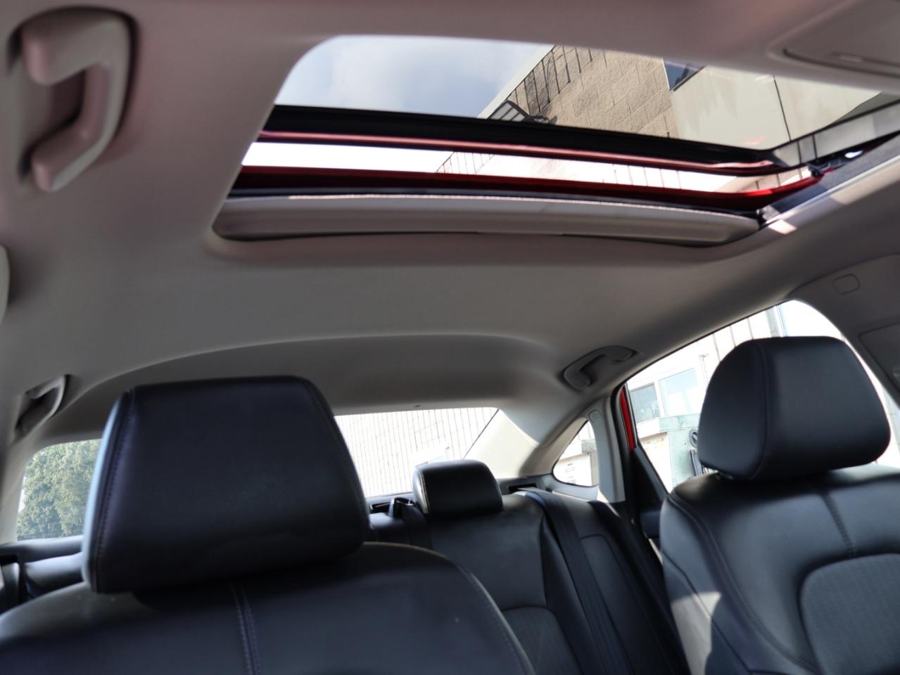 2022 Honda Civic TOURING CERTIFIED *1 OWNER* NAV CAMERA SUNROOF HEATED P.SENSORS ALLOYS BLUETOOTH CRUISE - Photo #20