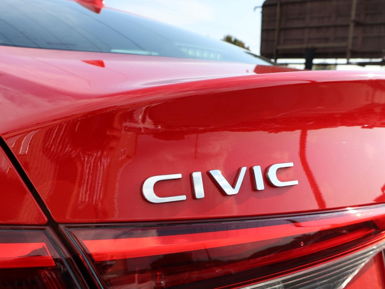 2022 Honda Civic TOURING CERTIFIED *1 OWNER* NAV CAMERA SUNROOF HEATED P.SENSORS ALLOYS BLUETOOTH CRUISE - Photo #35
