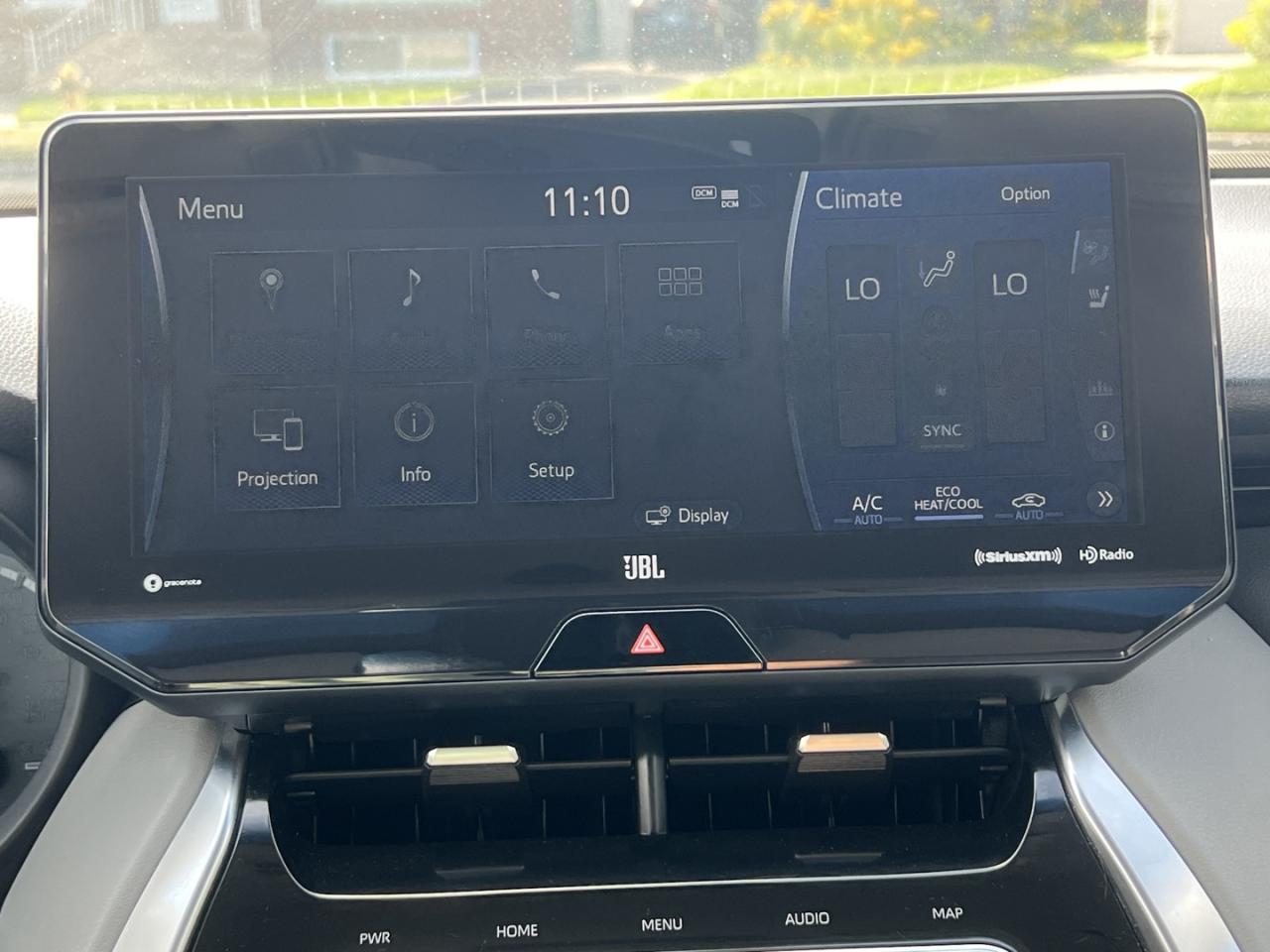 2022 Toyota Venza XLE - Photo #22