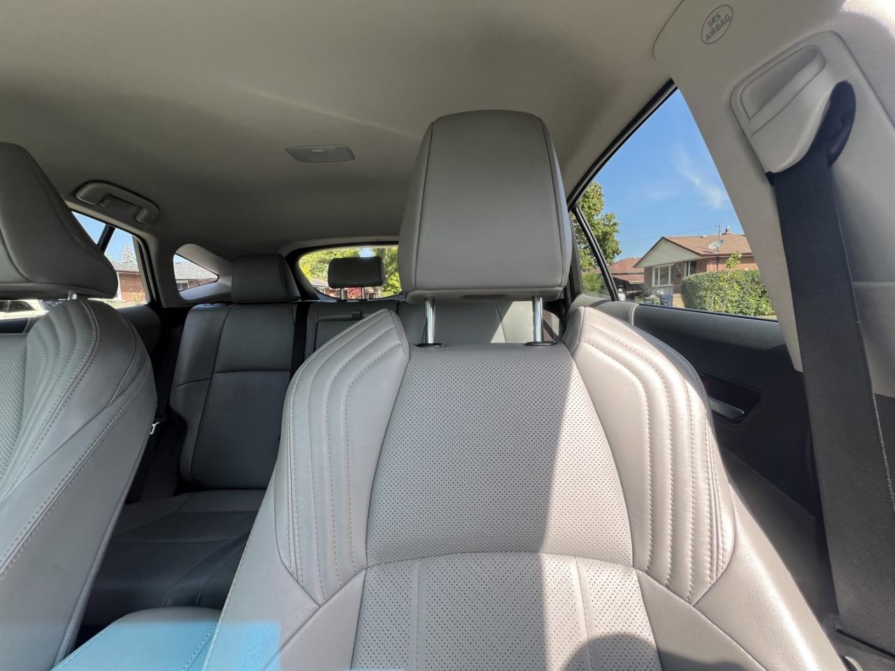 2022 Toyota Venza XLE - Photo #28