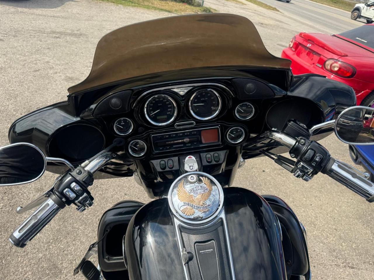 2004 Harley-Davidson Electra Glide ULTRA CLASSIC, EXHAUST, LIGHT DAMAGE, AS IS - Photo #10