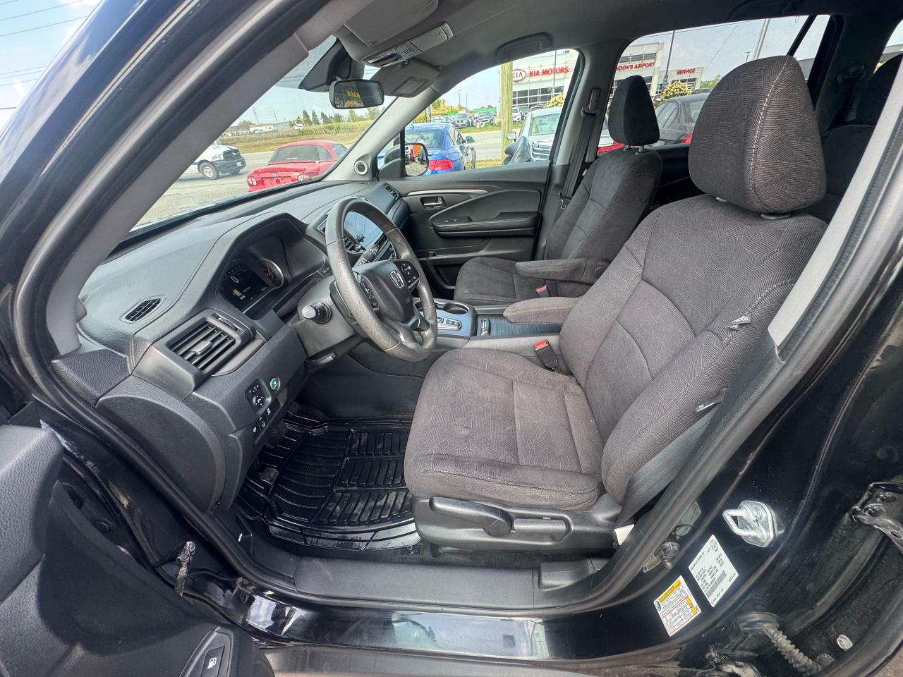 2021 Honda Pilot LX, AWD, ONLY 68KMS, ROOF RACK, 8 PASSENGER, CERT - Photo #11
