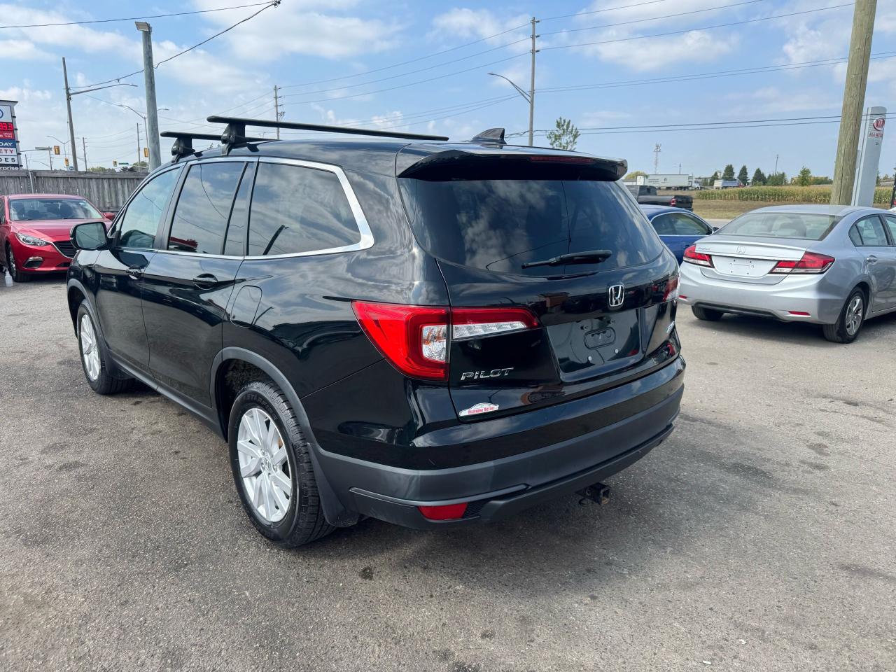 2021 Honda Pilot LX, AWD, ONLY 68KMS, ROOF RACK, 8 PASSENGER, CERT - Photo #3