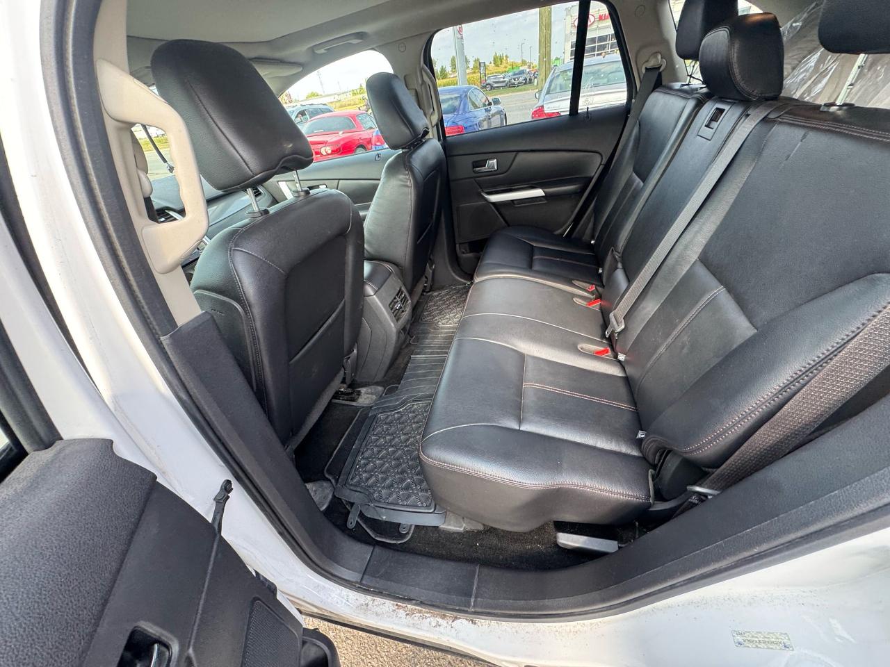 2011 Ford Edge SEL, LEATHER, LOADED, V6, AS IS SPECIAL - Photo #12