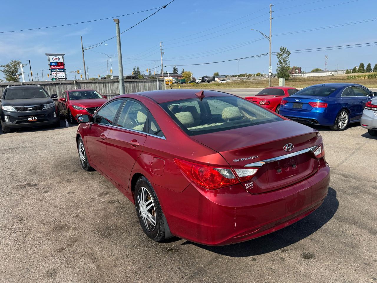 2011 Hyundai Sonata GL, AUTO, NEW ENGINE, 2 SETS OF WHEELS, CERTIFIED - Photo #3