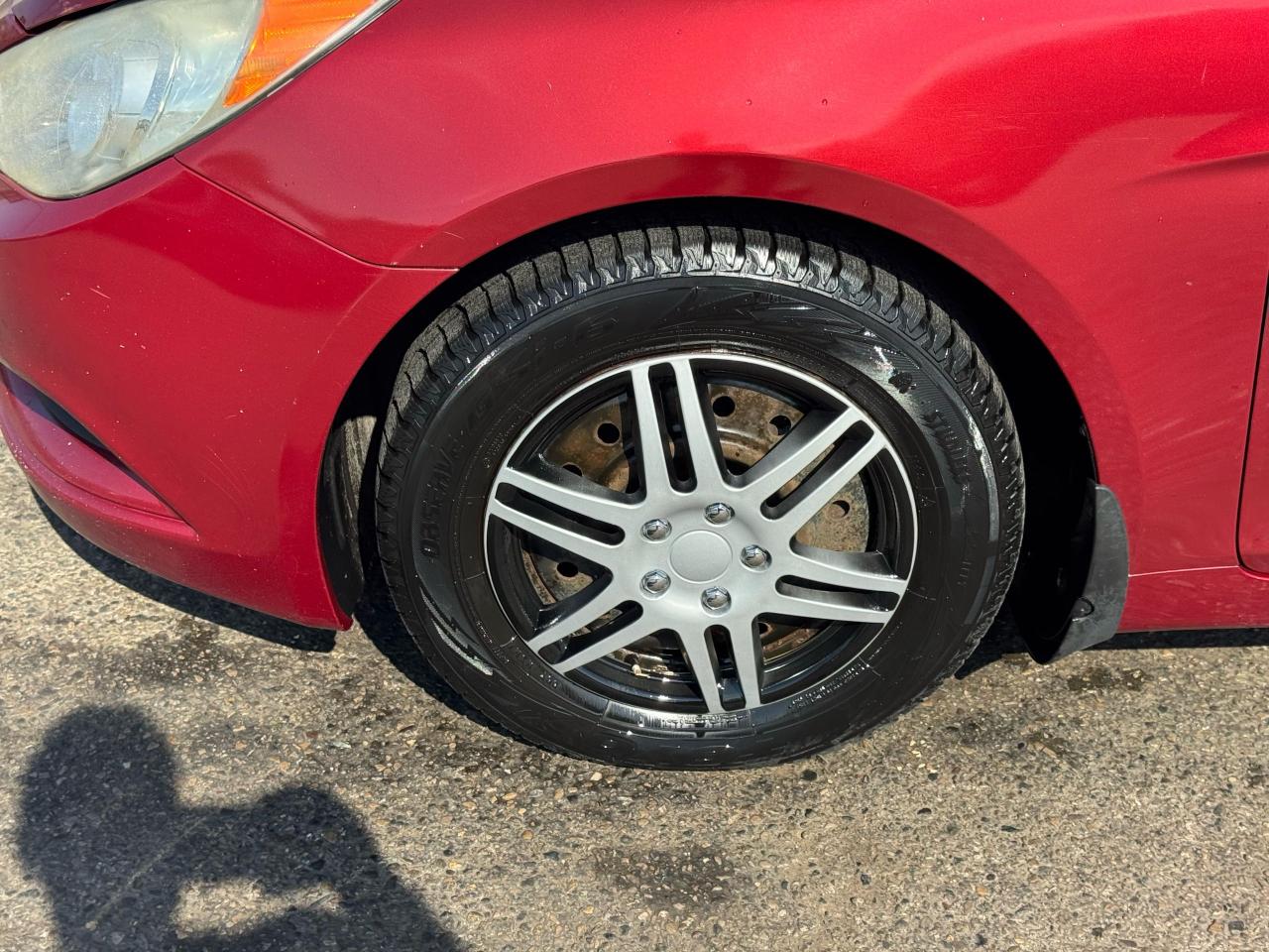 2011 Hyundai Sonata GL, AUTO, NEW ENGINE, 2 SETS OF WHEELS, CERTIFIED - Photo #9