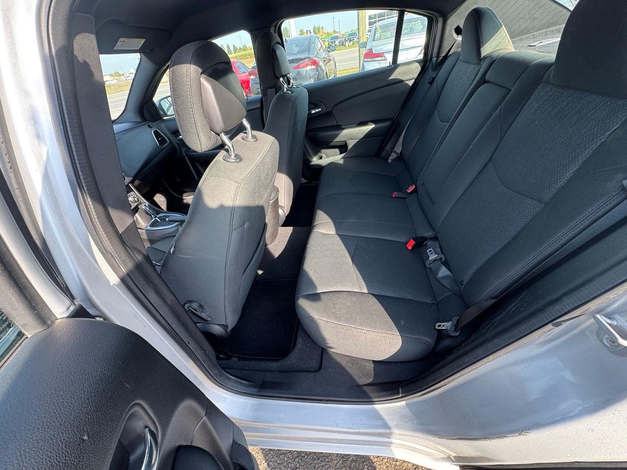 2012 Chrysler 200 TOURING, SEDAN, ONLY 65KMS, ALLOYS, CERTIFIED Photo