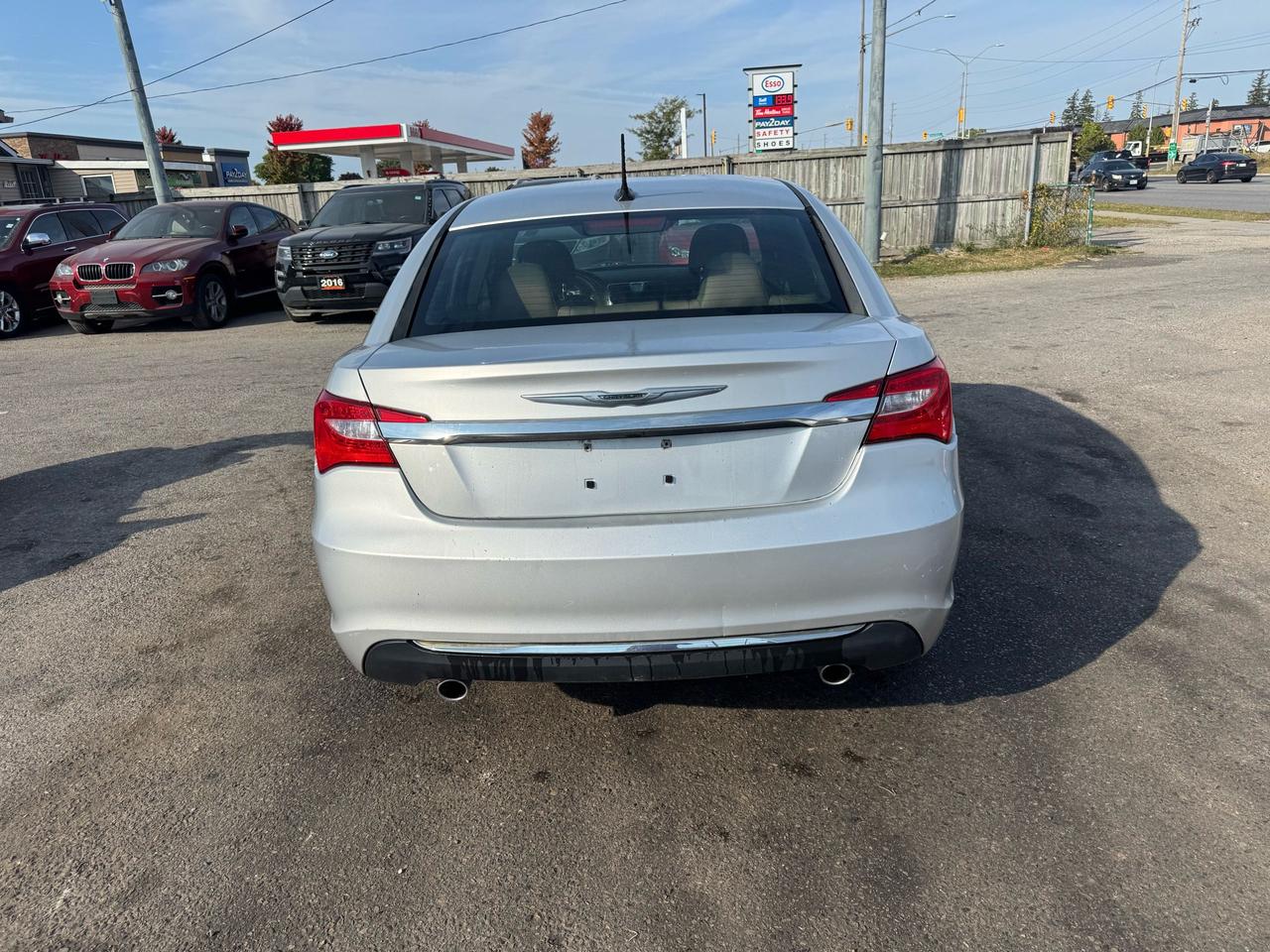 2012 Chrysler 200 TOURING, SEDAN, ONLY 65KMS, ALLOYS, CERTIFIED Photo3