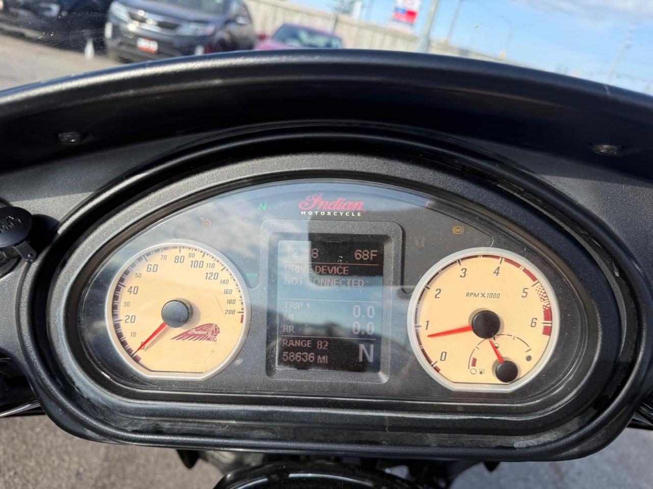2015 Indian Chief  CHIEFTAIN, LOADED, BROWN SEATS, LIGHT DAMAGE - Photo #10