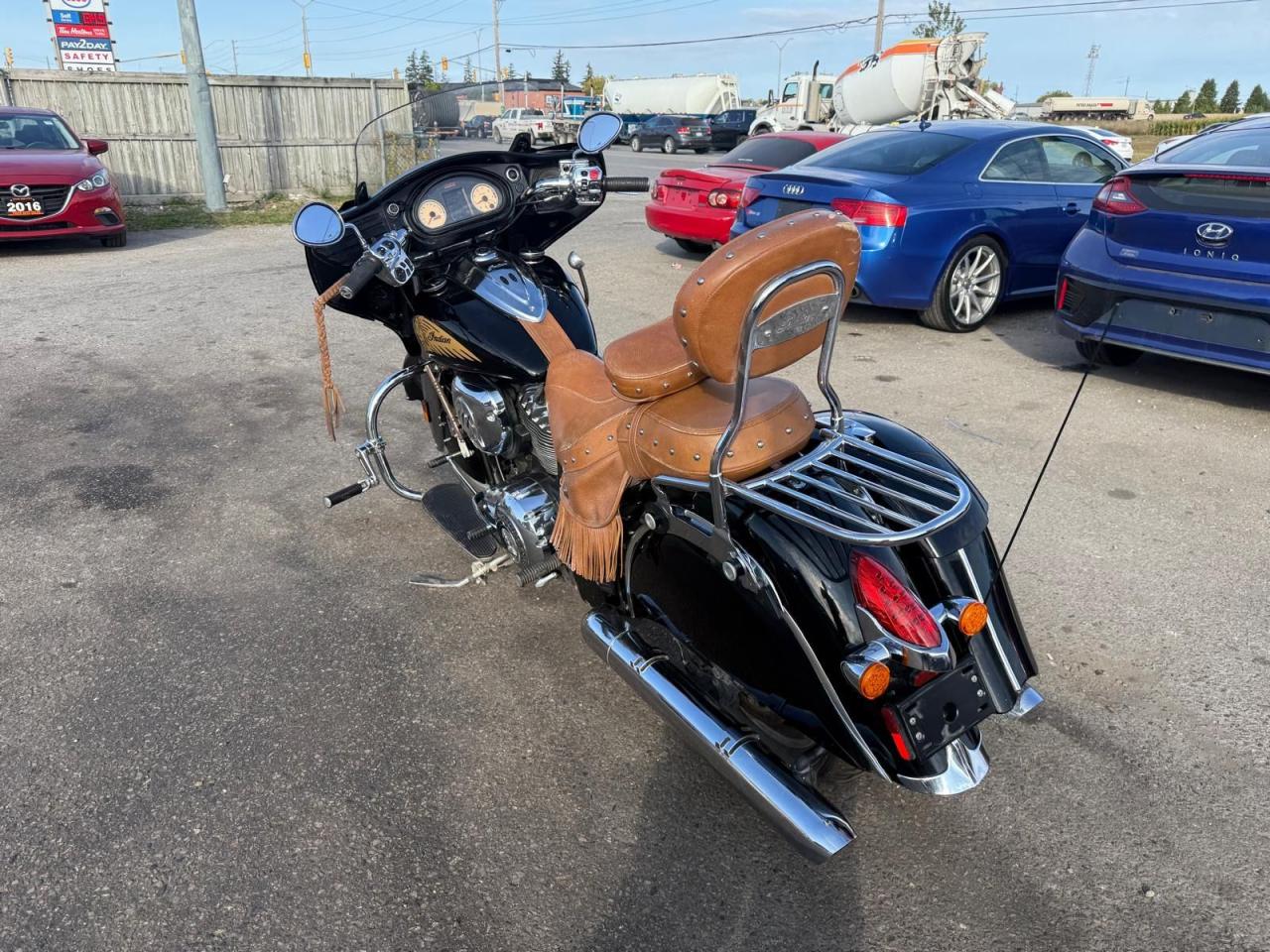 2015 Indian Chief  CHIEFTAIN, LOADED, BROWN SEATS, LIGHT DAMAGE - Photo #17