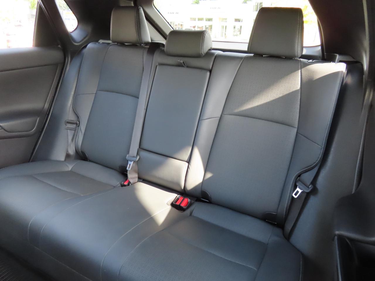 2023 Subaru Solterra Lane Assist - Blind Spot Monitor - Awd - Low Kms !! Photo