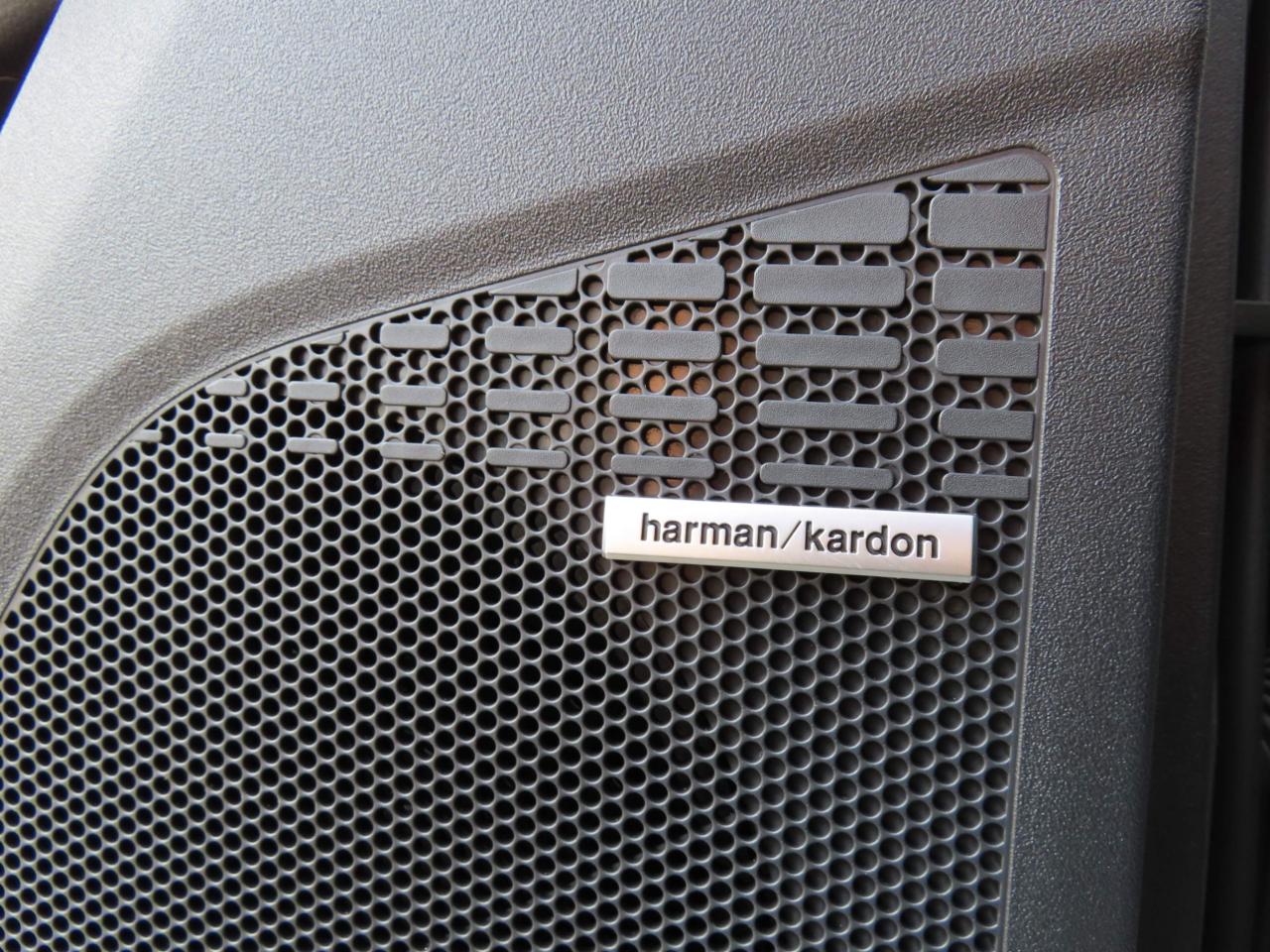 2023 Subaru Solterra Lane Assist - Blind Spot Monitor - Awd - Low Kms !! Photo