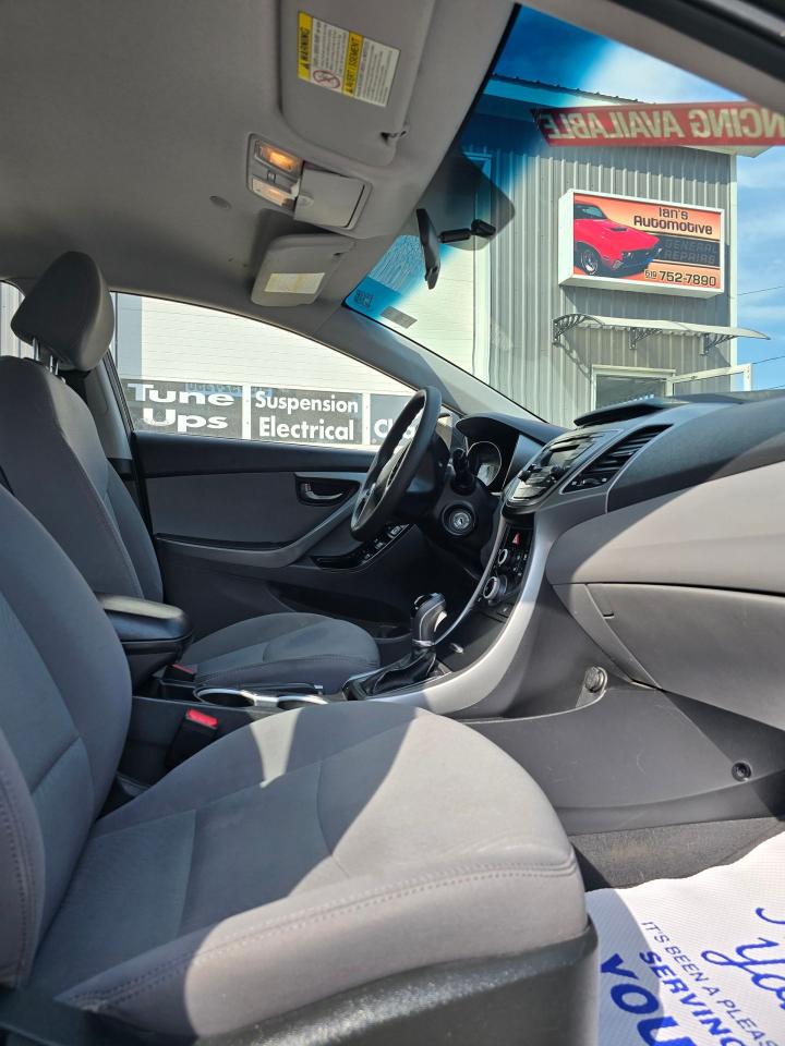 2016 Hyundai Elantra 4dr Sdn Auto Sport Appearance - Photo #13