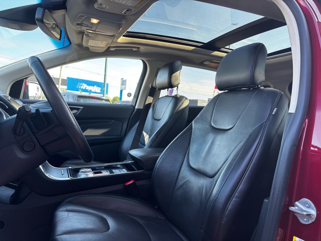 2019 Ford Edge Titanium AWD - Photo #7
