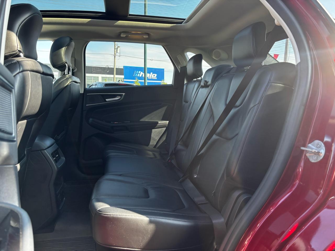 2019 Ford Edge Titanium AWD - Photo #8