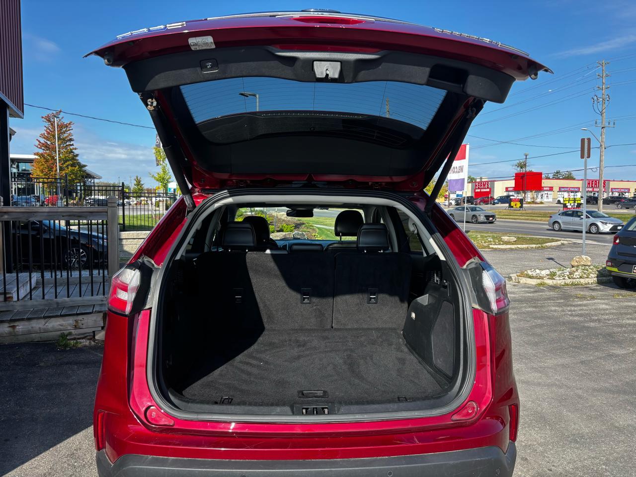 2019 Ford Edge Titanium AWD Photo4