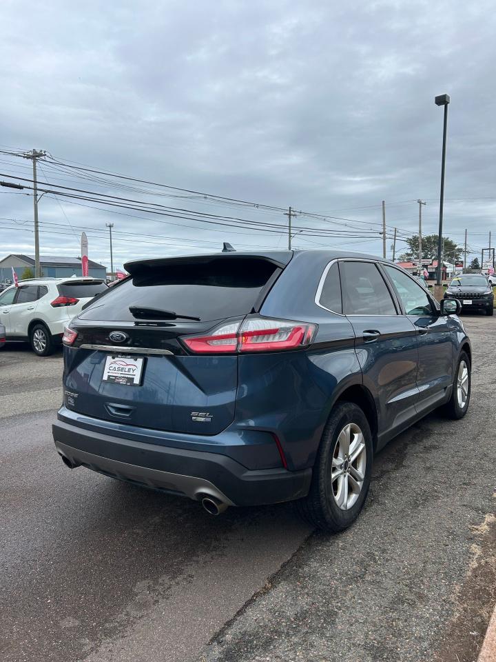 2019 Ford Edge SEL Photo3
