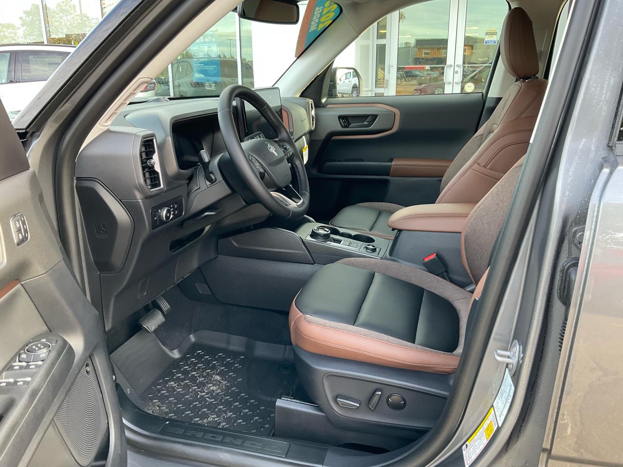 2025 Ford Bronco Sport Outer Banks Photo5