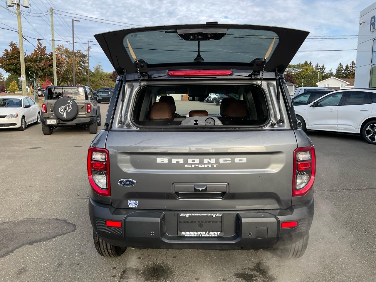 2025 Ford Bronco Sport Outer Banks Photo5