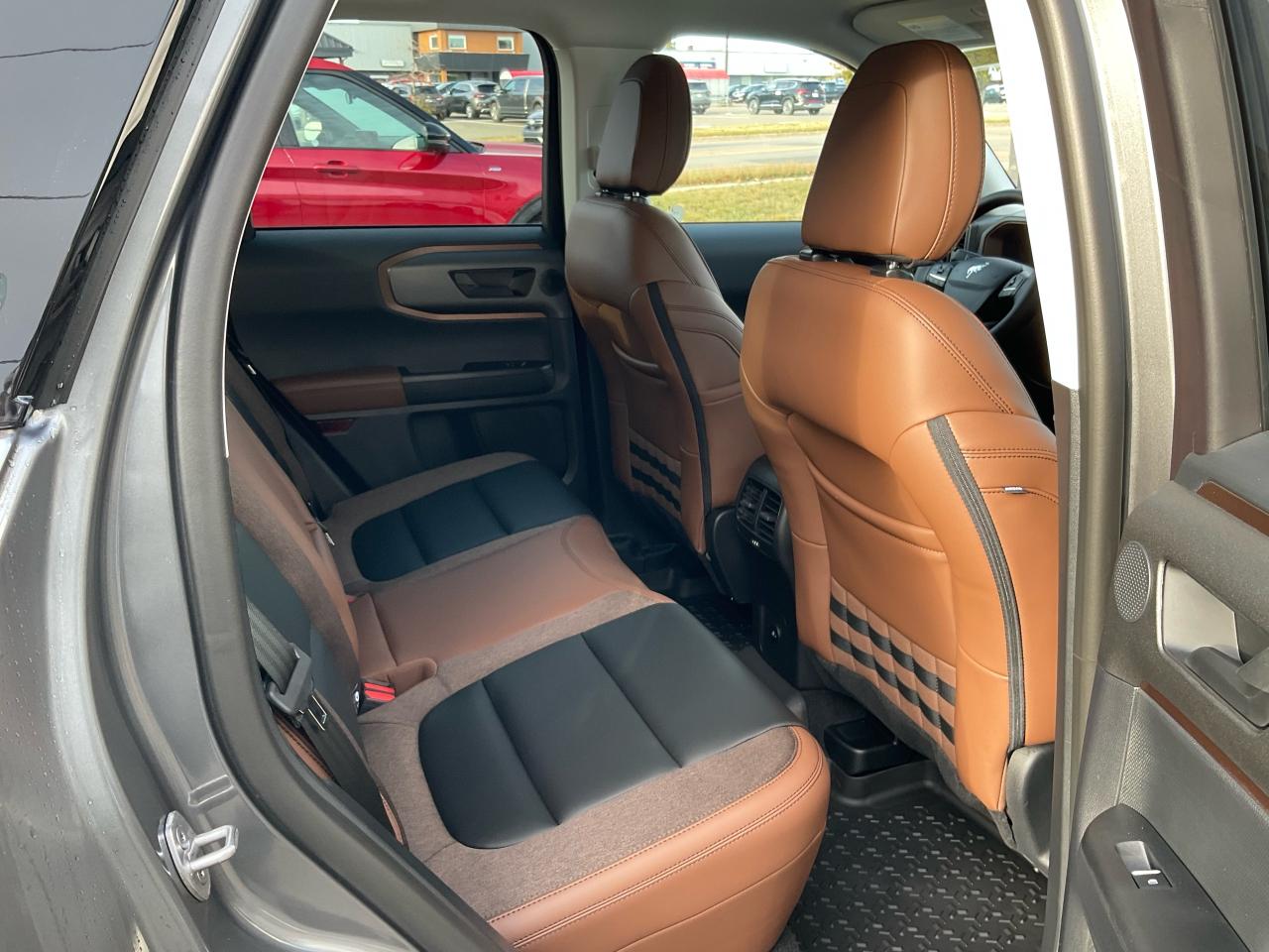 2025 Ford Bronco Sport Outer Banks Photo5