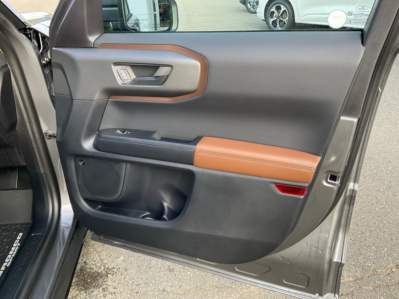 2025 Ford Bronco Sport Outer Banks Photo5