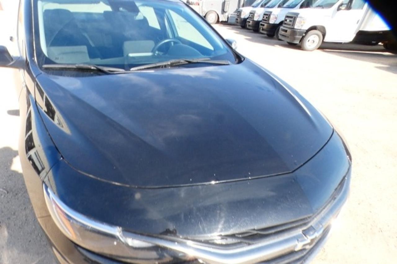 2023 Chevrolet Malibu 1LT w/Htd cloth, pano S/R, BUC - Photo #32