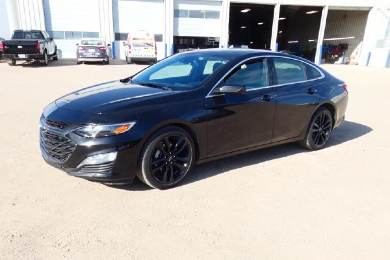 2023 Chevrolet Malibu 1LT w/Htd cloth, pano S/R, BUC - Photo #2