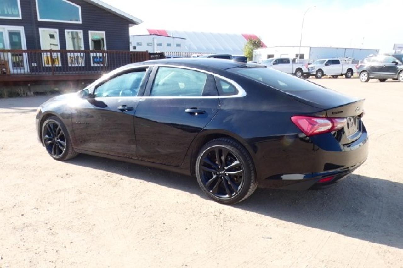 2023 Chevrolet Malibu 1LT w/Htd cloth, pano S/R, BUC - Photo #8