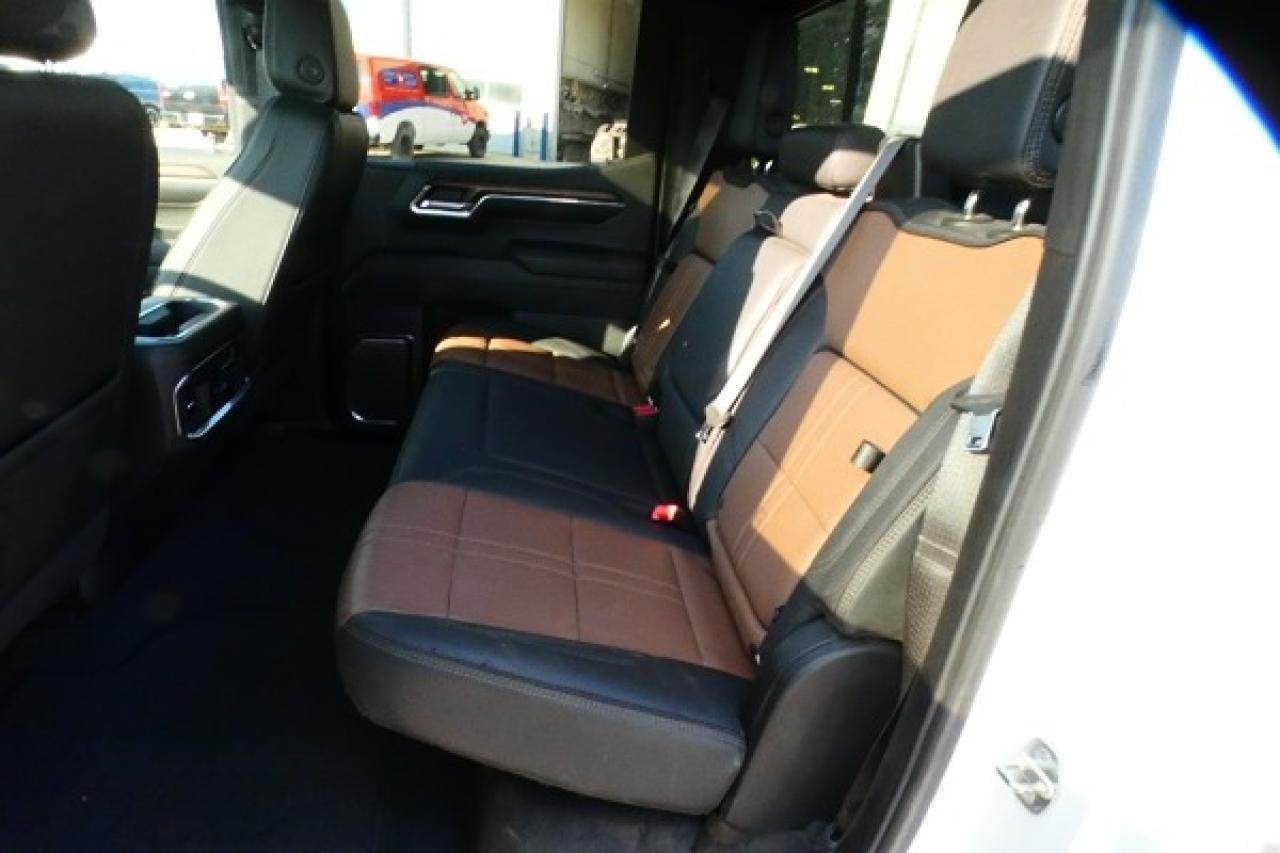 2024 Chevrolet Silverado 1500 High Country Diesel w/H&C L, S/R, NAV, BUC - Photo #9